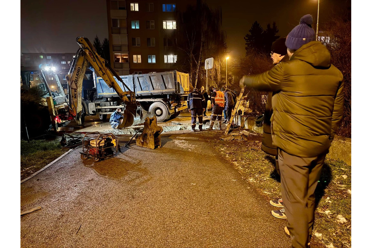 FOTO: Na Šváboch a Delni boli obyvatelia odstavení od vody, foto 8