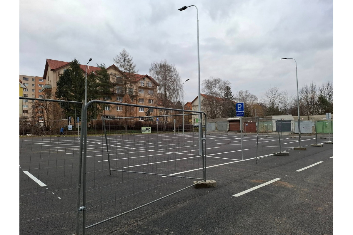 FOTO: Prešovská Futbal Tatran Aréna finišuje – termín dokončenia sa blíži, foto 11