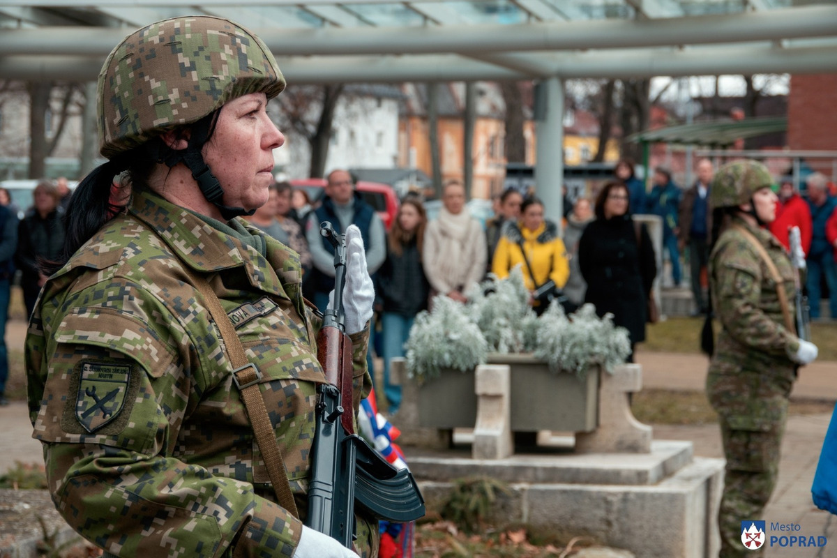 FOTO: Fico dorazil do Popradu, vláda spomína na výročie oslobodenia, foto 3