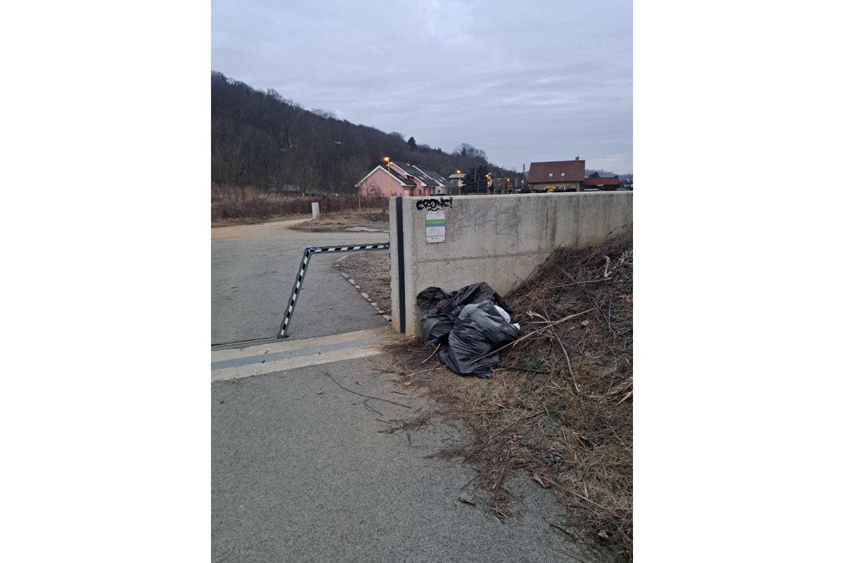 FOTO: Nekonečný príbeh nelegálnych skládok v Prešove pokračuje, foto 8