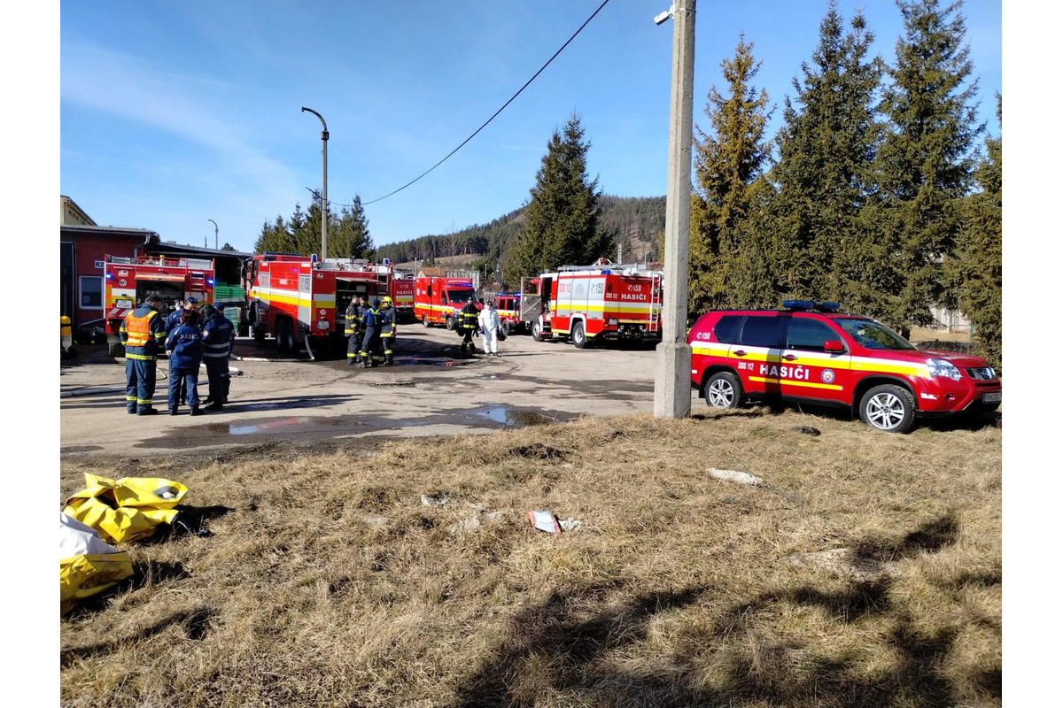 FOTO: Únik nebezpečného čpavku vo Svite, úrady radia nevychádzať, foto 2