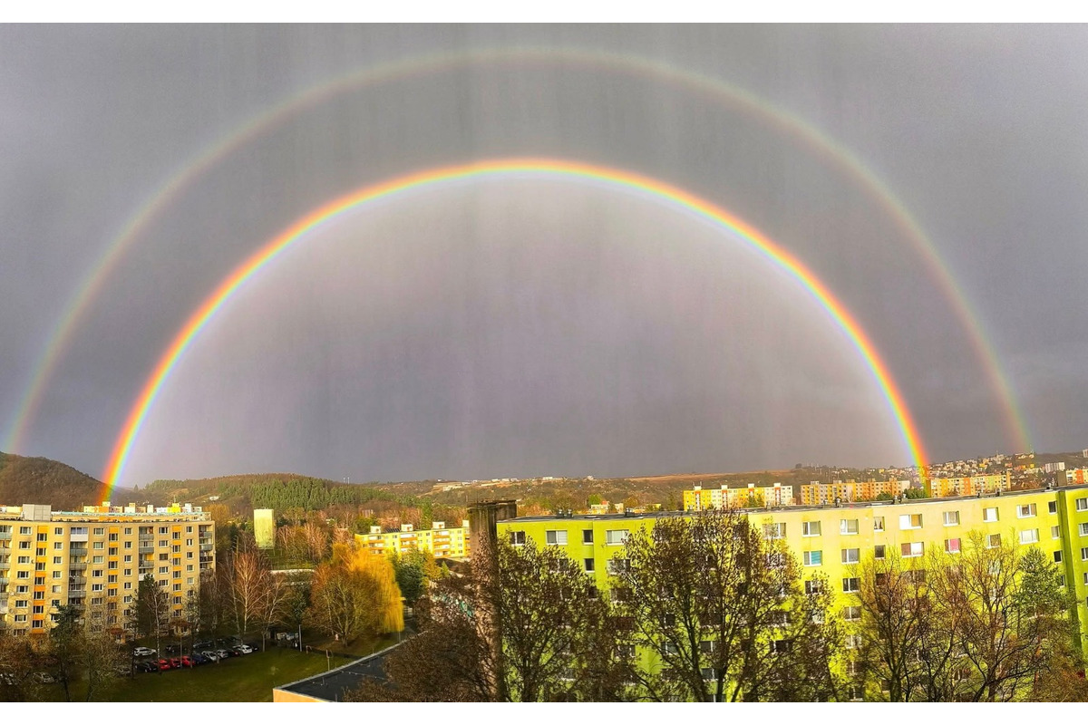 FOTO: Nebeské divadlo v Prešove: Dvojitá dúha očarila stovky obyvateľov​, foto 3