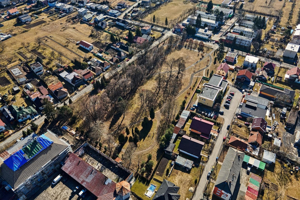 FOTO: Správca Pánskej záhrady má obdiv celej štvrte. Park žiari čistotou, foto 6