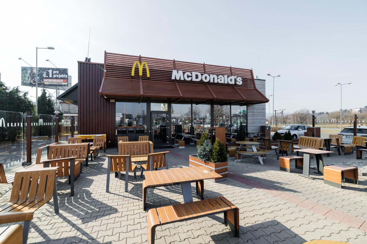 FOTO: Vynovená reštaurácia McDonald's v Prešove, foto 2
