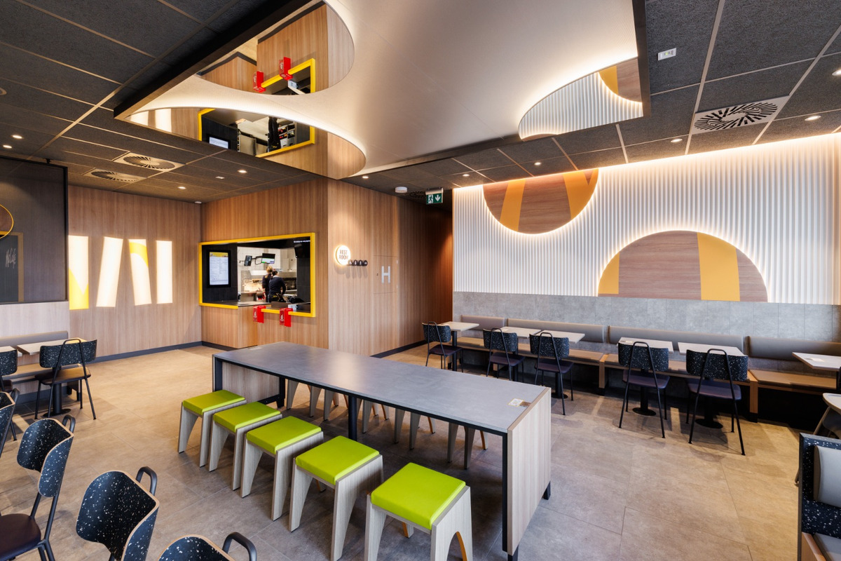 FOTO: Vynovená reštaurácia McDonald's v Prešove, foto 3