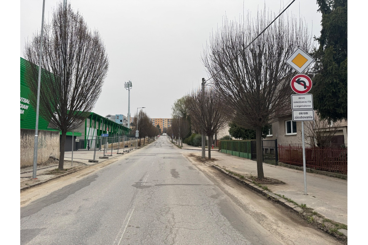FOTO: Okolie Futbal Tatran Arény čaká rozsiahla rekonštrukcia, foto 15
