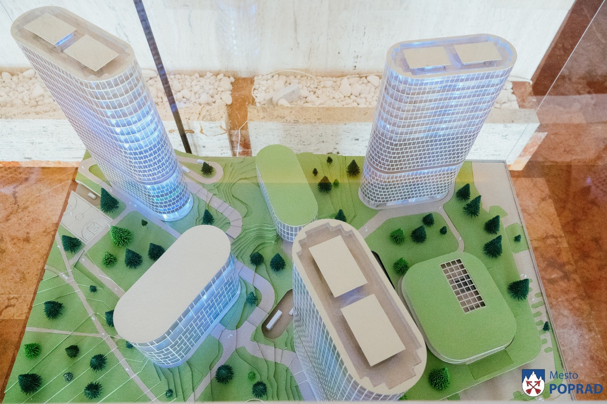 FOTO: Popradčania nesúhlasia s výstavbou polyfunkčného komplexu, foto 4