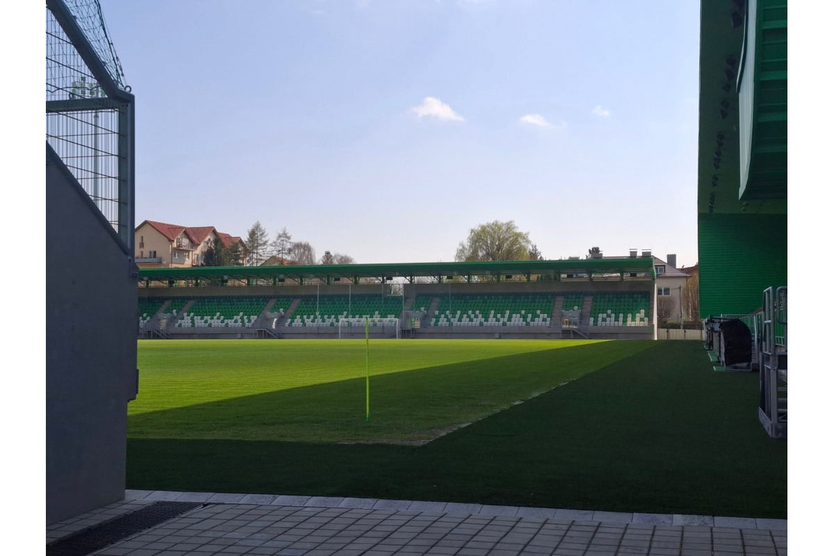 FOTO: Futbal Tatran Aréna je takmer hotová. Stará tribúna však ešte stále stojí, foto 4