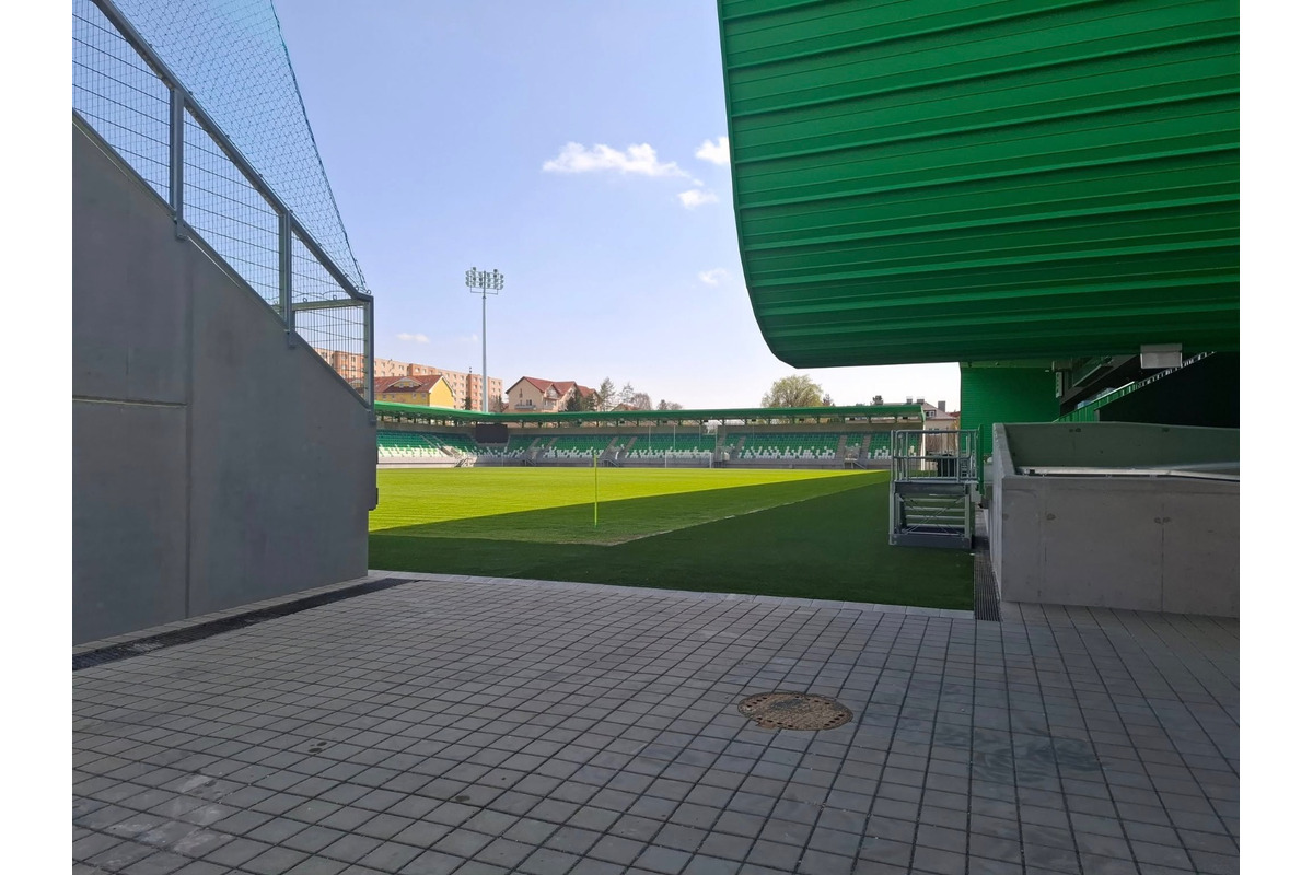 FOTO: Futbal Tatran Aréna je takmer hotová. Stará tribúna však ešte stále stojí, foto 5