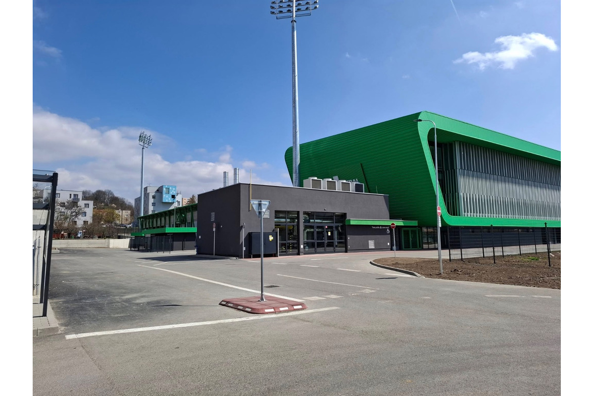 FOTO: Futbal Tatran Aréna je takmer hotová. Stará tribúna však ešte stále stojí, foto 11