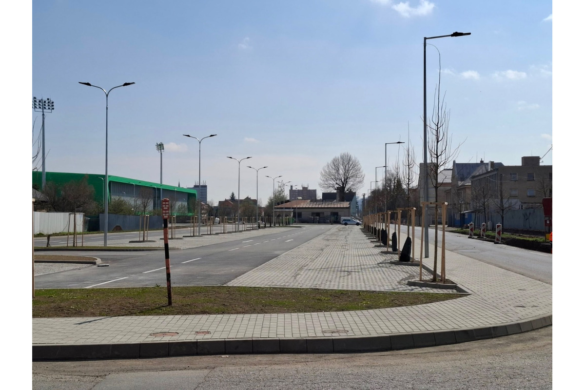 FOTO: Futbal Tatran Aréna je takmer hotová. Stará tribúna však ešte stále stojí, foto 16