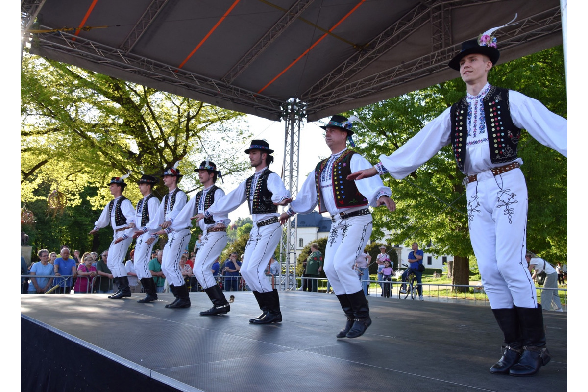 FOTO: Stavanie májov v Prešovskom kraji, foto 7