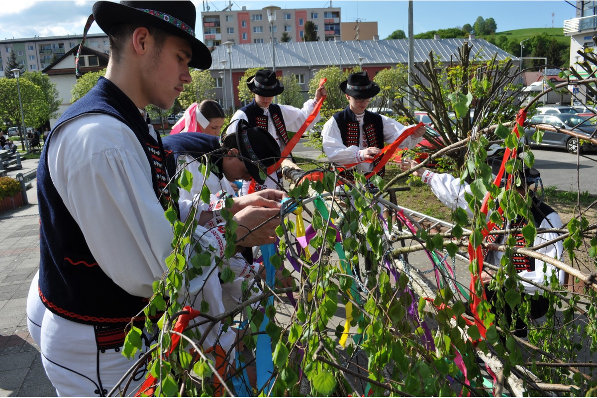 FOTO: Stavanie májov v Prešovskom kraji, foto 17