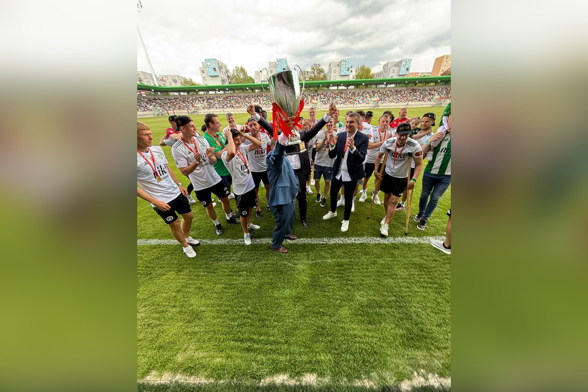 FOTO: Prešov má novú futbalovú svätyňu. Tatran si ju pokrstil postupom!, foto 9