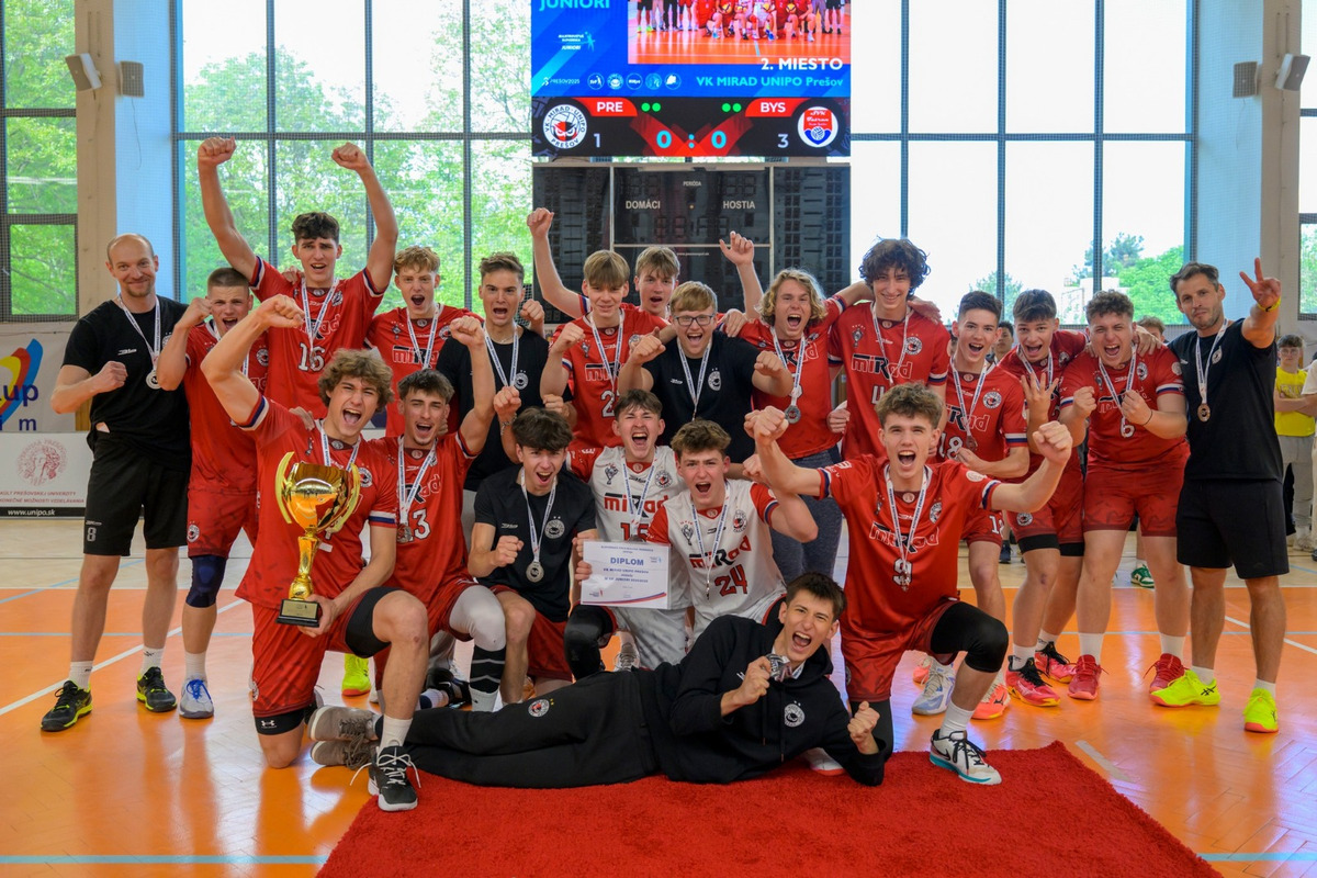 FOTO: Prešovskí juniori získali doma striebro a ovládli tribúny, foto 5