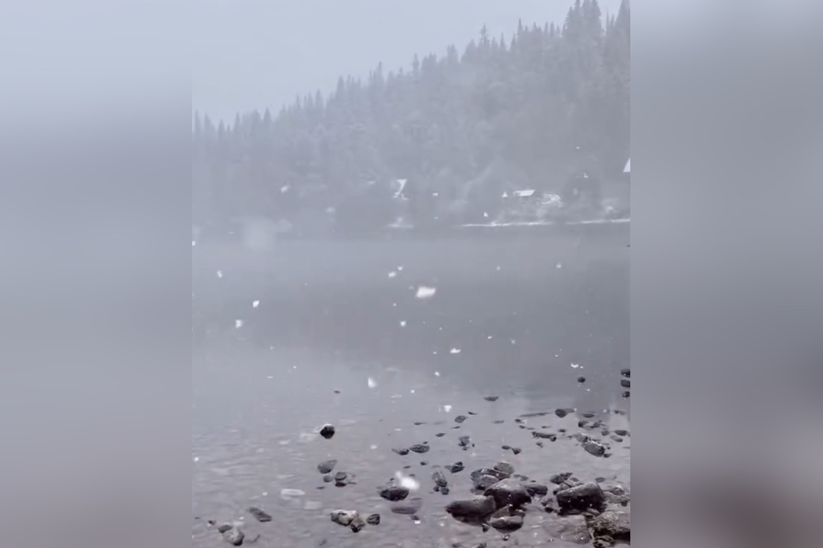 FOTO: Zima ešte nepovedala posledné slovo. V Tatrách turistov prekvapil sneh, foto 1