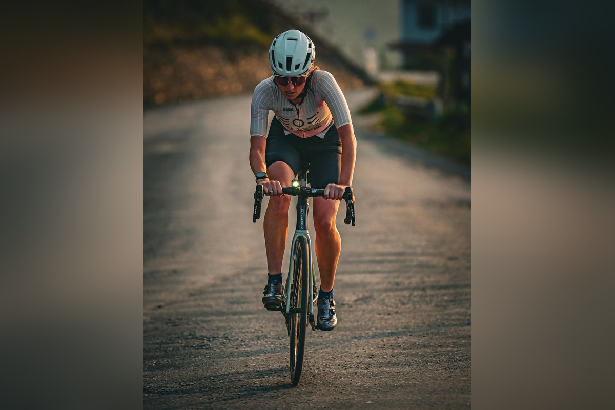 FOTO: Slovenka Nikola Coborova vyhrala najťažší triatlon sveta, foto 5