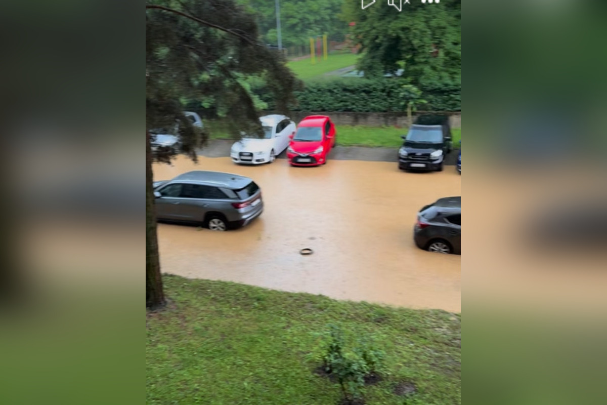 FOTO: Ulice aj cesty v Prešove a okolí sú pod vodou, kde si treba dať pozor?, foto 5