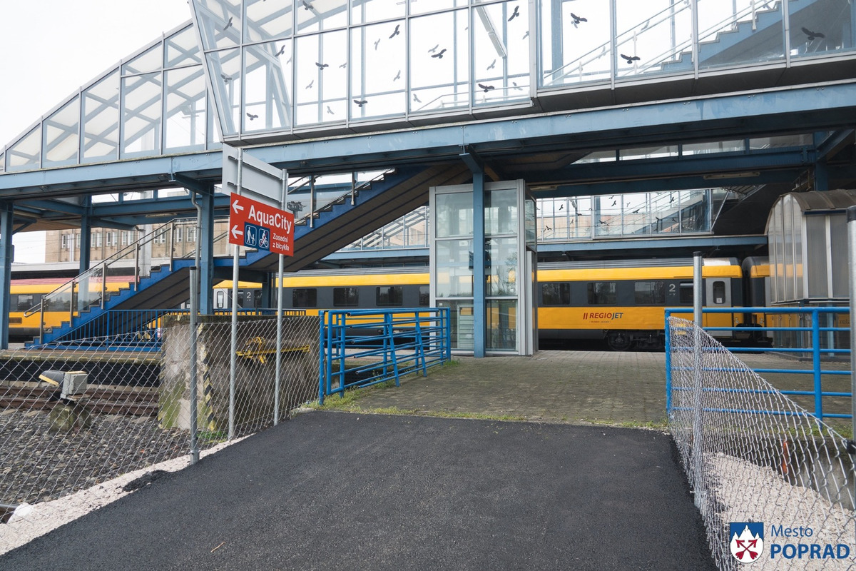 FOTO: Pre rozsiahlu rekonštrukciu bol v Poprade uzatvorený podchod pre peších, foto 2