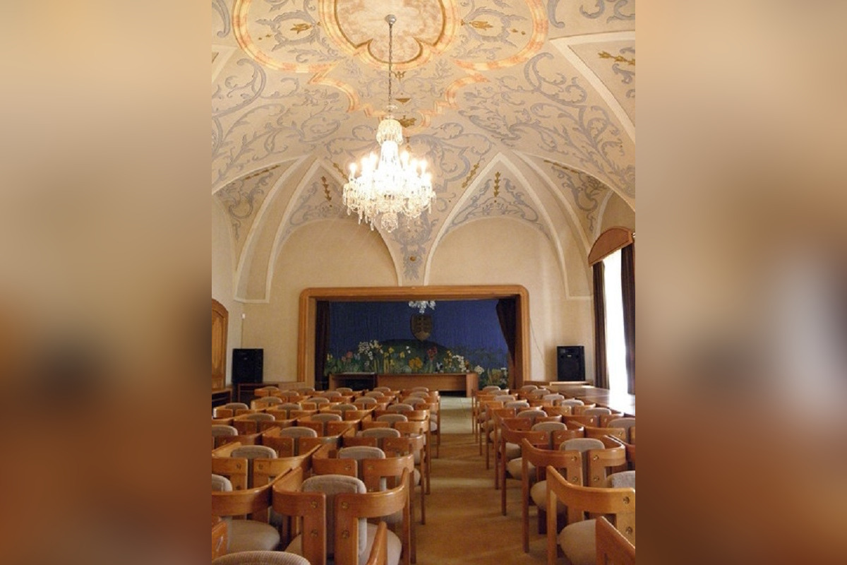 FOTO: Rodina Dessewffyovcov zobrala obrazy aj striebro. Múzeum ostalo pokladov, foto 1