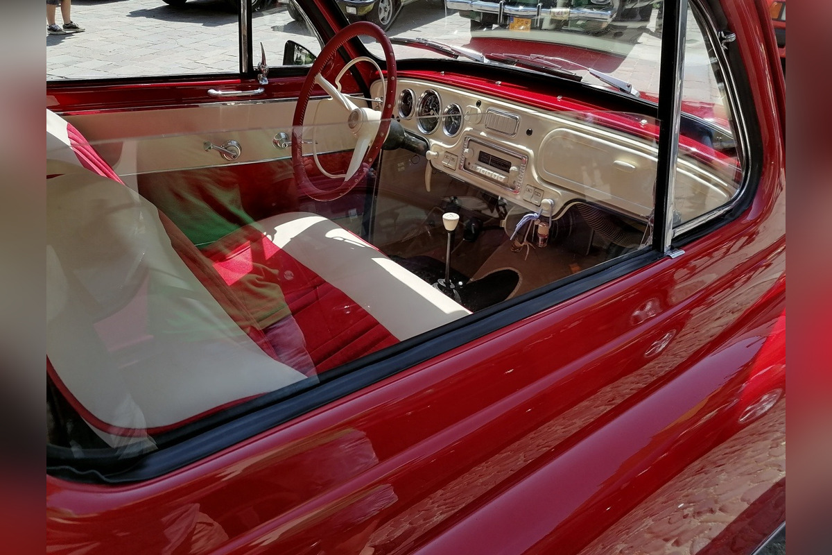 FOTO: Centrum Prešova rozžiarili luxusné veterány. Vieme, akú majú hodnotu, foto 1