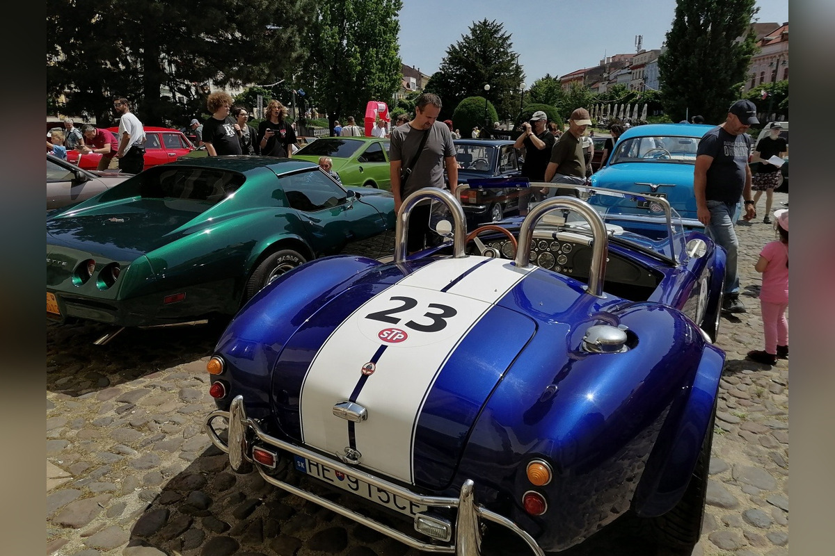 FOTO: Centrum Prešova rozžiarili luxusné veterány. Vieme, akú majú hodnotu, foto 2
