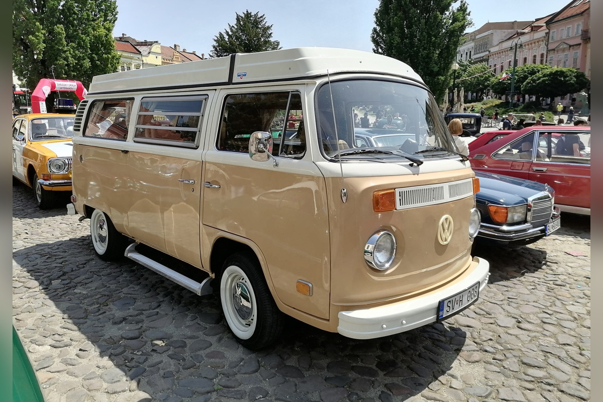 FOTO: Centrum Prešova rozžiarili luxusné veterány. Vieme, akú majú hodnotu, foto 7