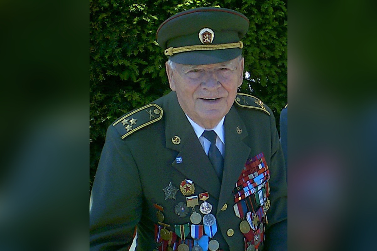 FOTO: Zomrel vojnový hrdina plukovník František Orlovský, foto 2