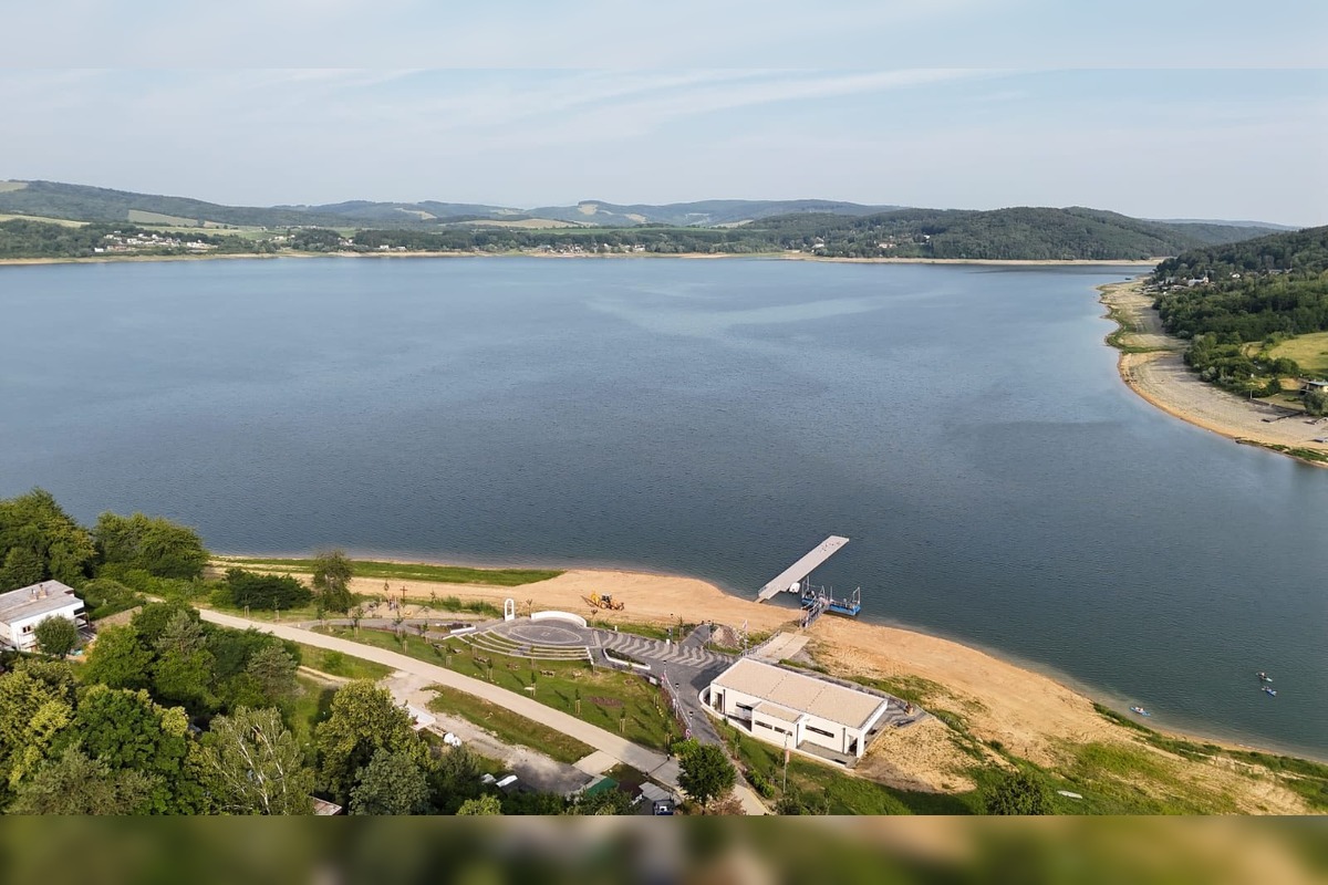 FOTO: Komunitná pláž na Domaši- Dobrá. paddleboardy, stánky a letná pohoda , foto 3