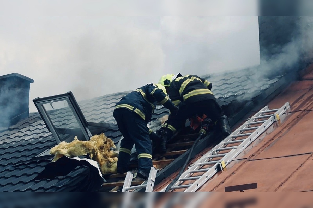 FOTO: V Kežmarku horeli rodinné domy. V meste platí mimoriadna situácia, foto 5