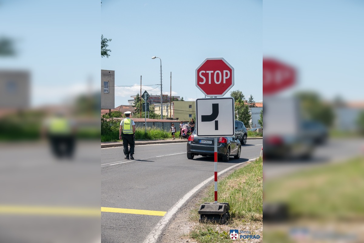 FOTO: Mesto Poprad zmenilo organizáciu dopravy na Kukučínovej ulici, foto 2