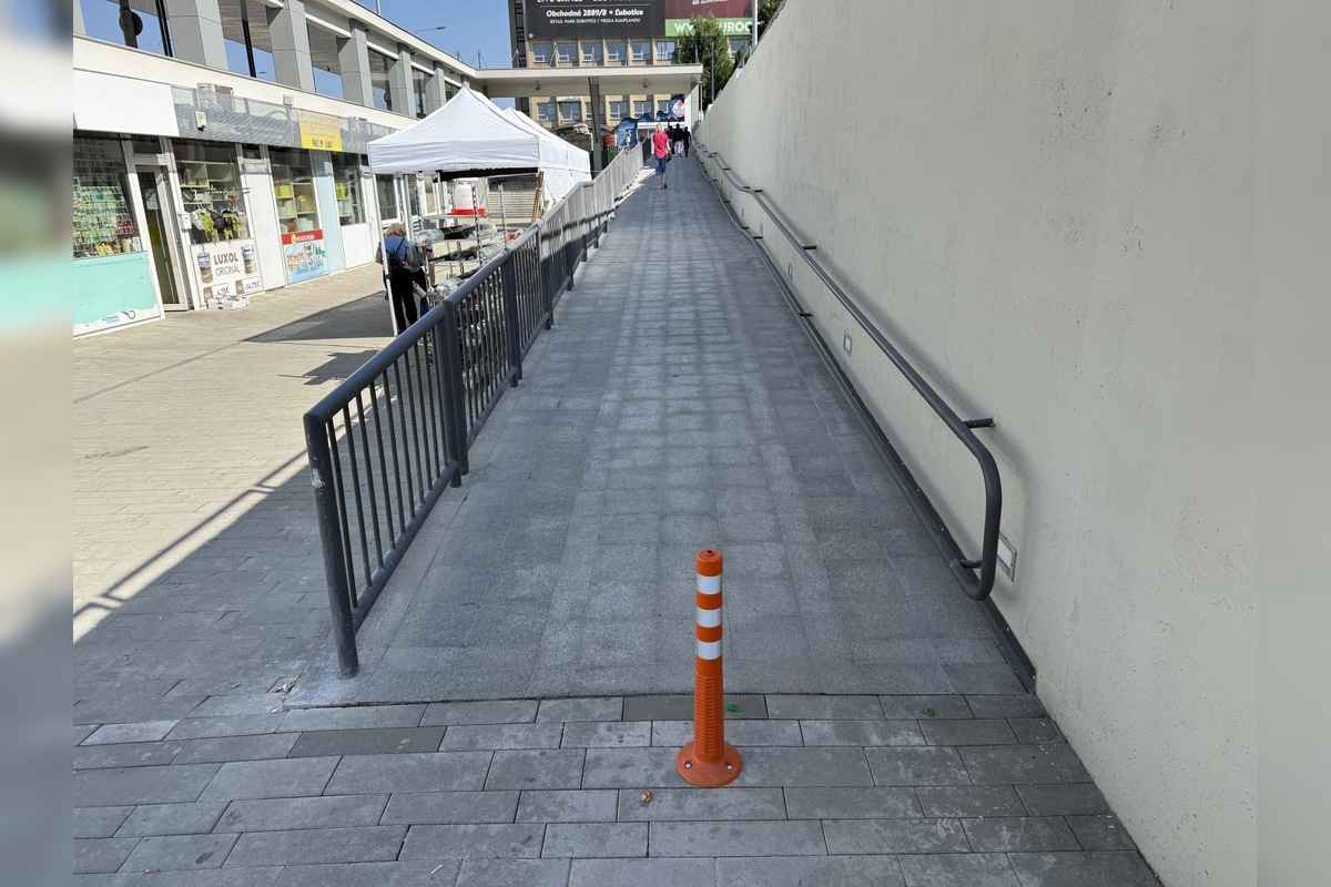 FOTO: Prešovčania sa prejdú po nových chodníkoch, foto 2