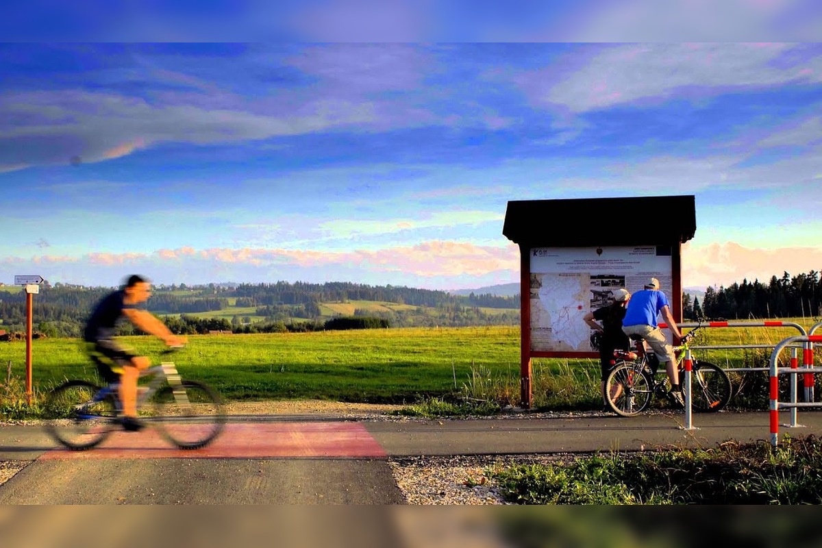 FOTO: Začala sa výstavba cyklotrasy v rámci Cesty okolo Tatier, foto 1