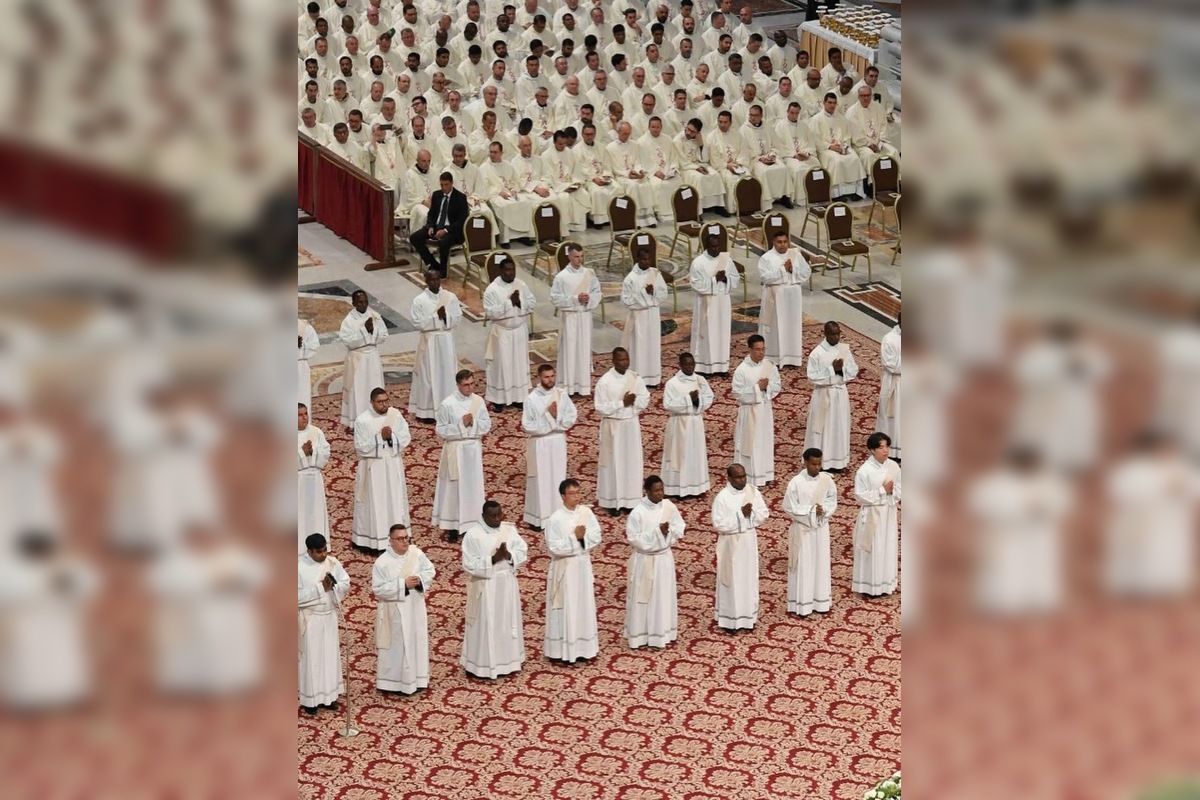 FOTO: Novokňaz Rastislav Krempaský sa stal prvým Slovákom, ktorého vysvätil pápež, foto 5