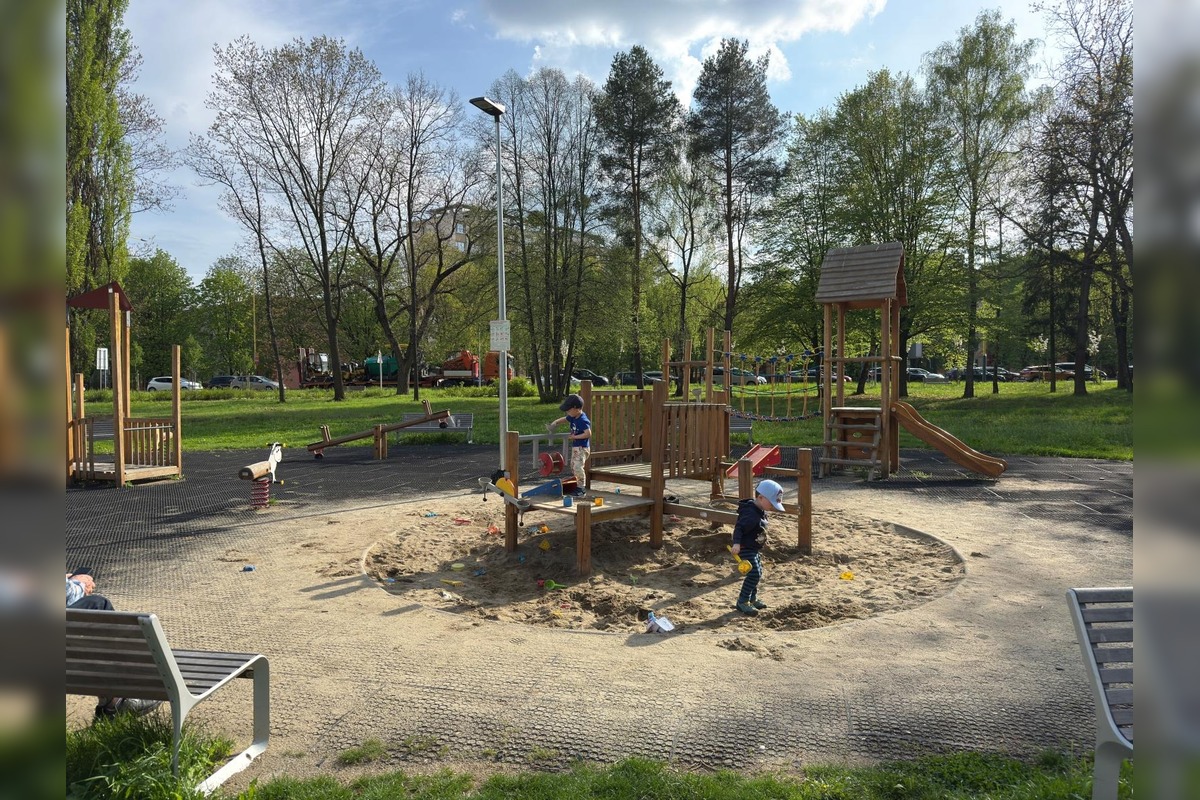 VIDEO: V prešovskom parku stojí smart skrinka. Požičia ti lopty aj švihadlo, foto 4