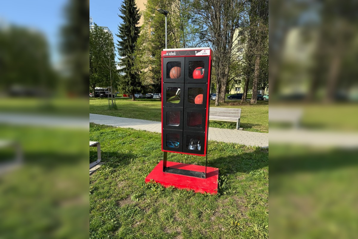 VIDEO: V prešovskom parku stojí smart skrinka. Požičia ti lopty aj švihadlo, foto 5