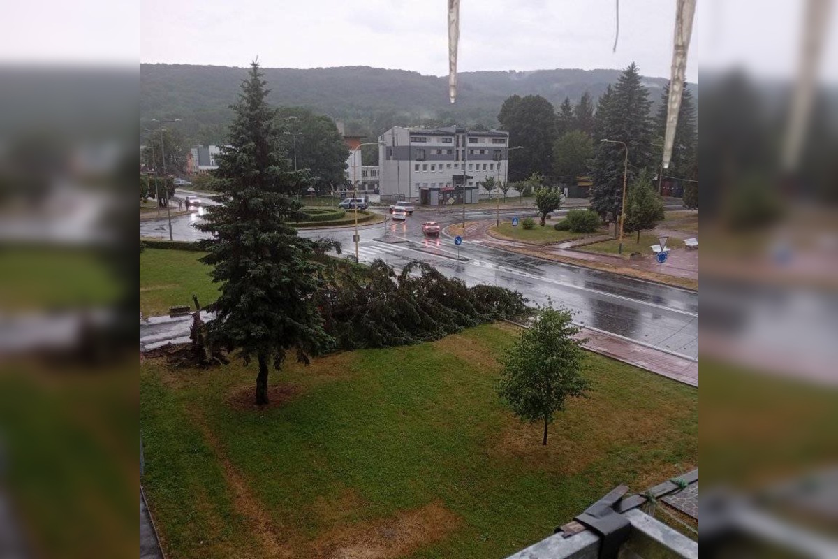 FOTO: Po supercele zostali v Prešovskom kraji obrovské škody. , foto 5