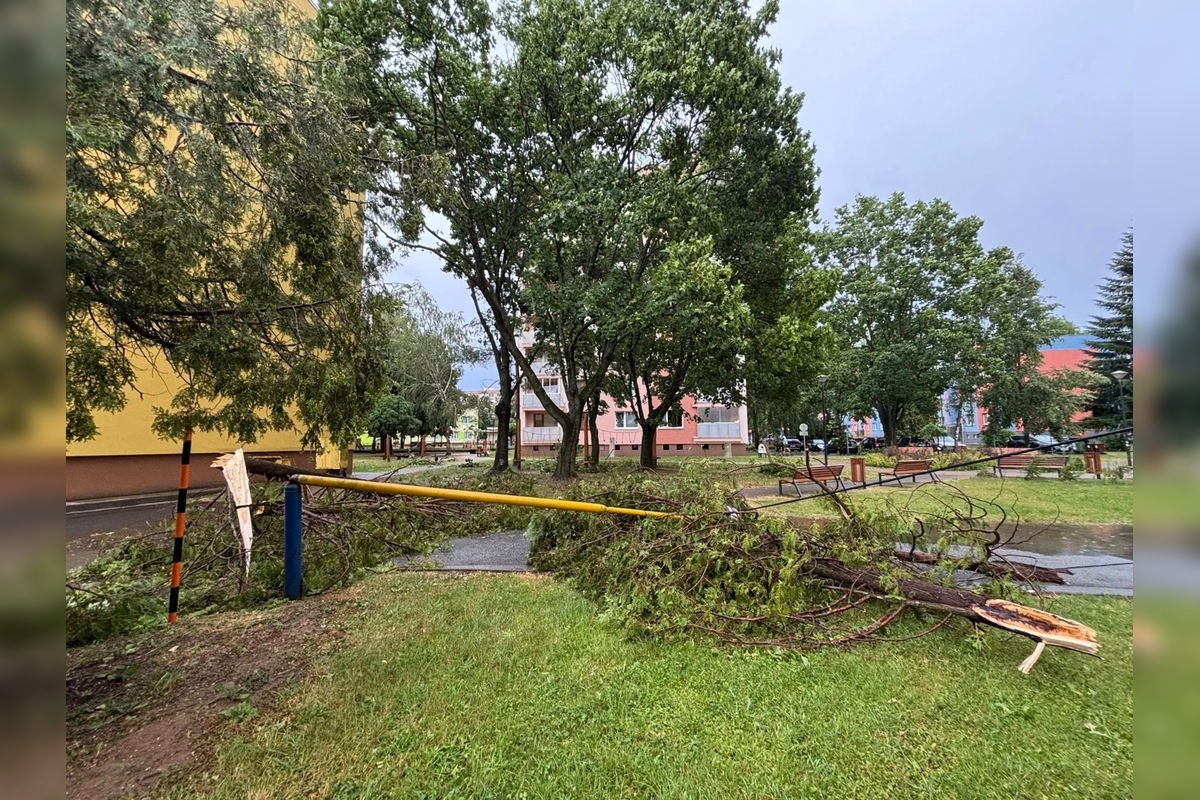 FOTO: Po supercele zostali v Prešovskom kraji obrovské škody. , foto 9