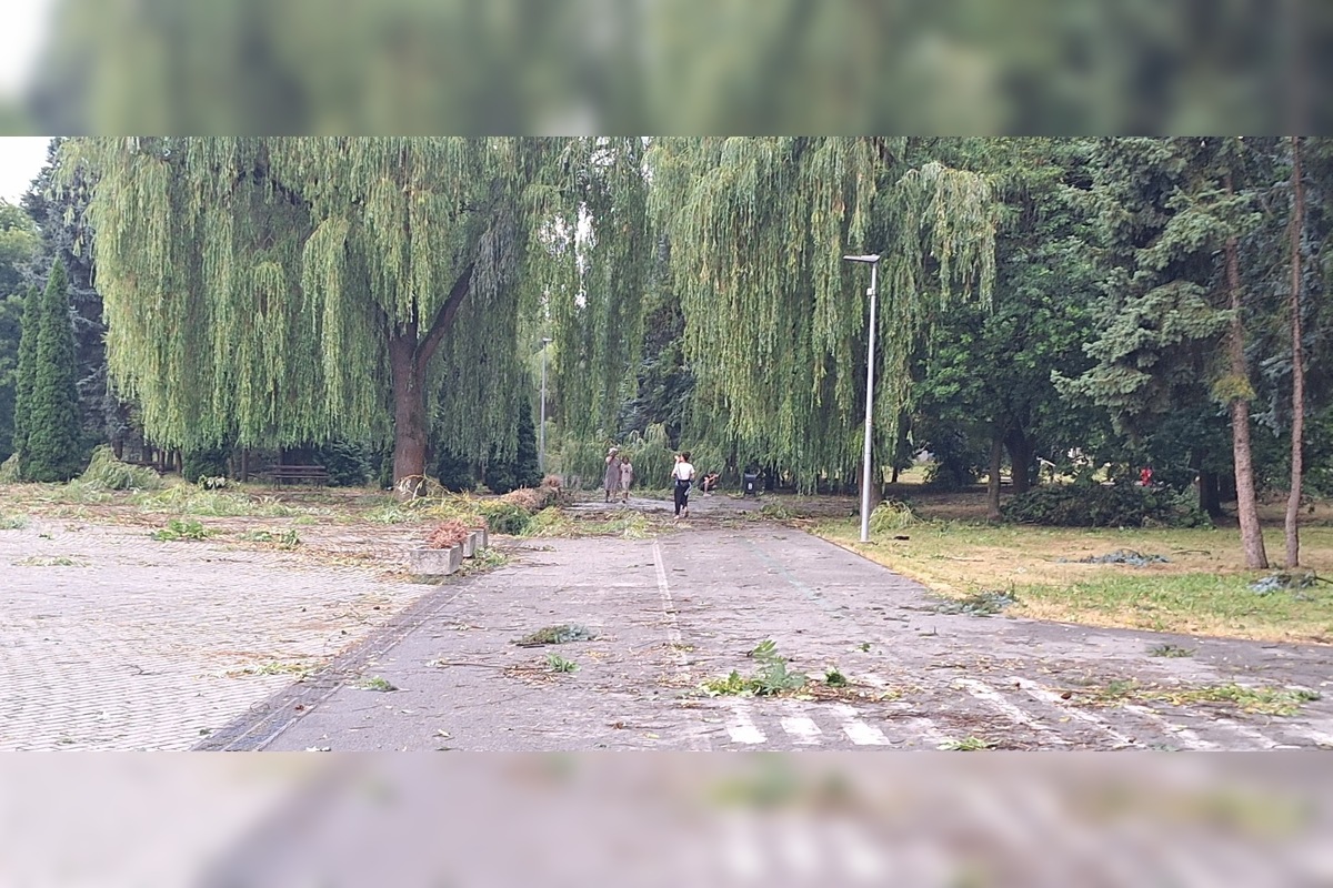 FOTO: Po supercele zostali v Prešovskom kraji obrovské škody. , foto 12