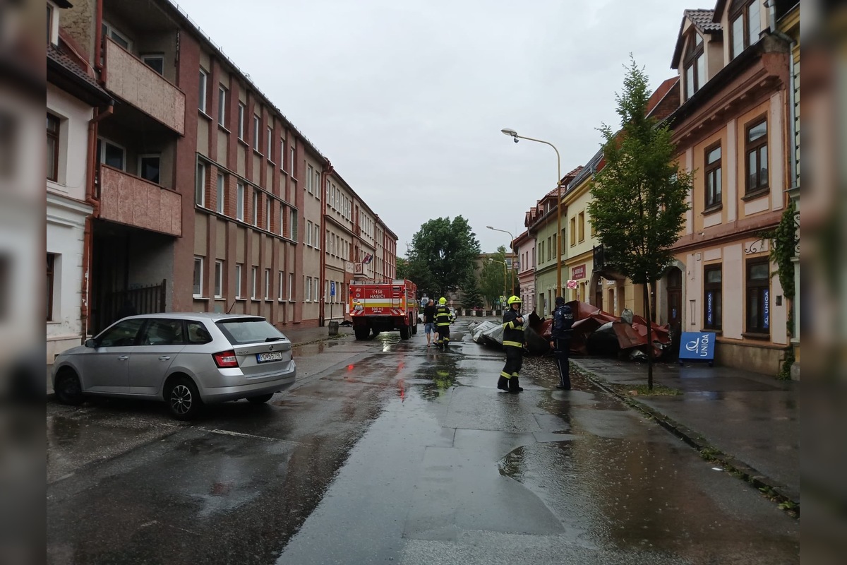 FOTO: Po supercele zostali v Prešovskom kraji obrovské škody. , foto 26