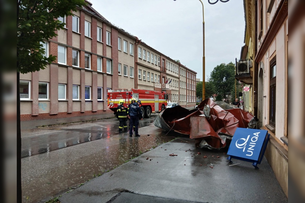 FOTO: Po supercele zostali v Prešovskom kraji obrovské škody. , foto 27