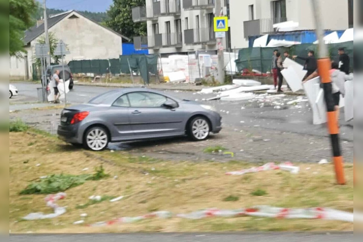 FOTO: Po supercele zostali v Prešovskom kraji obrovské škody. , foto 36