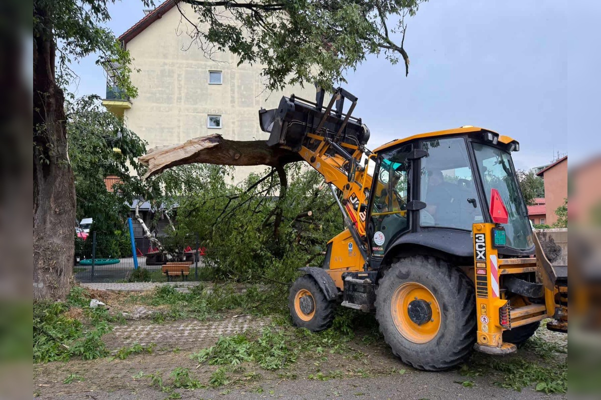 FOTO: Po supercele zostali v Prešovskom kraji obrovské škody. , foto 41