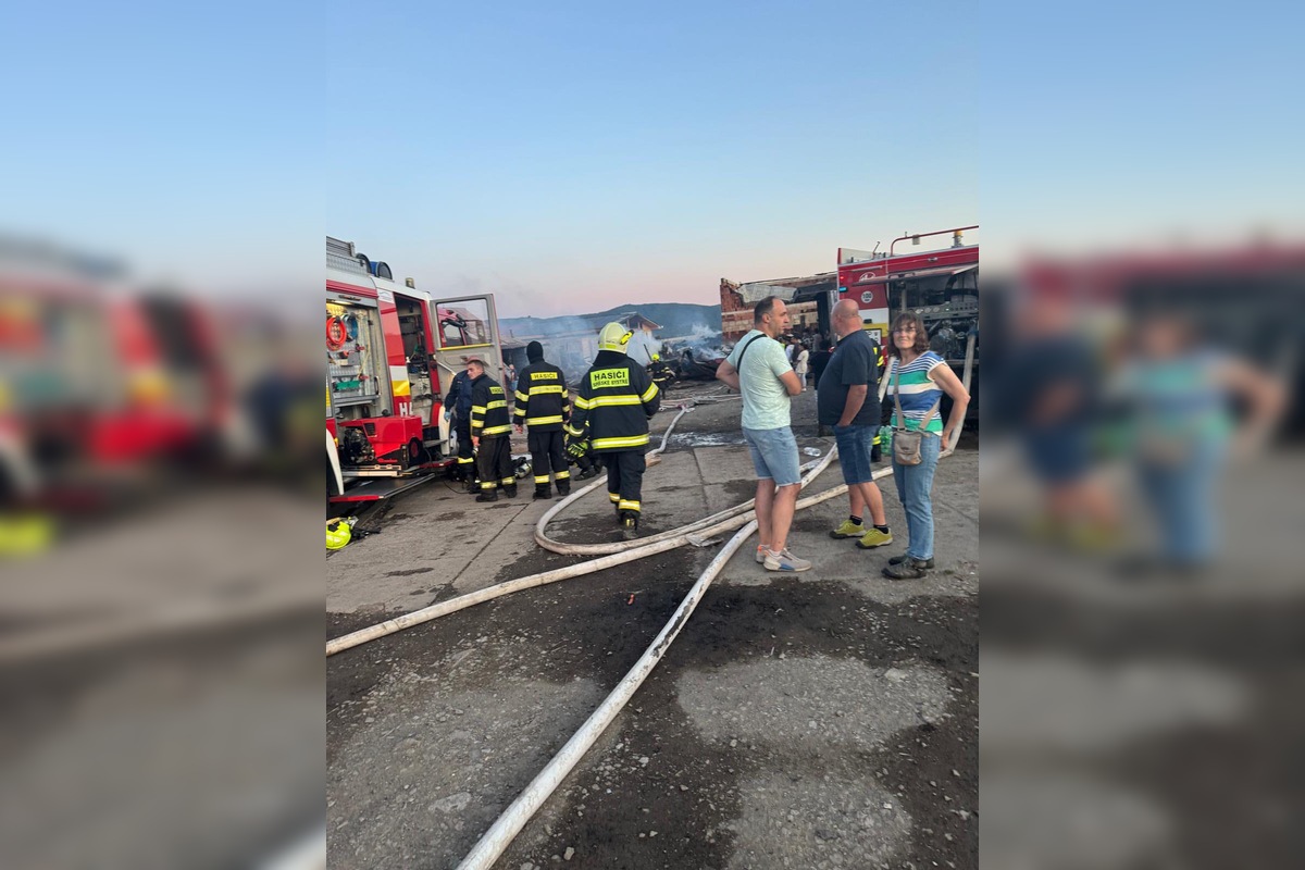 FOTO: Požiar v Spišskom Štiavnku pripravil o strechu nad hlavou najmenej sto ľudí, foto 3