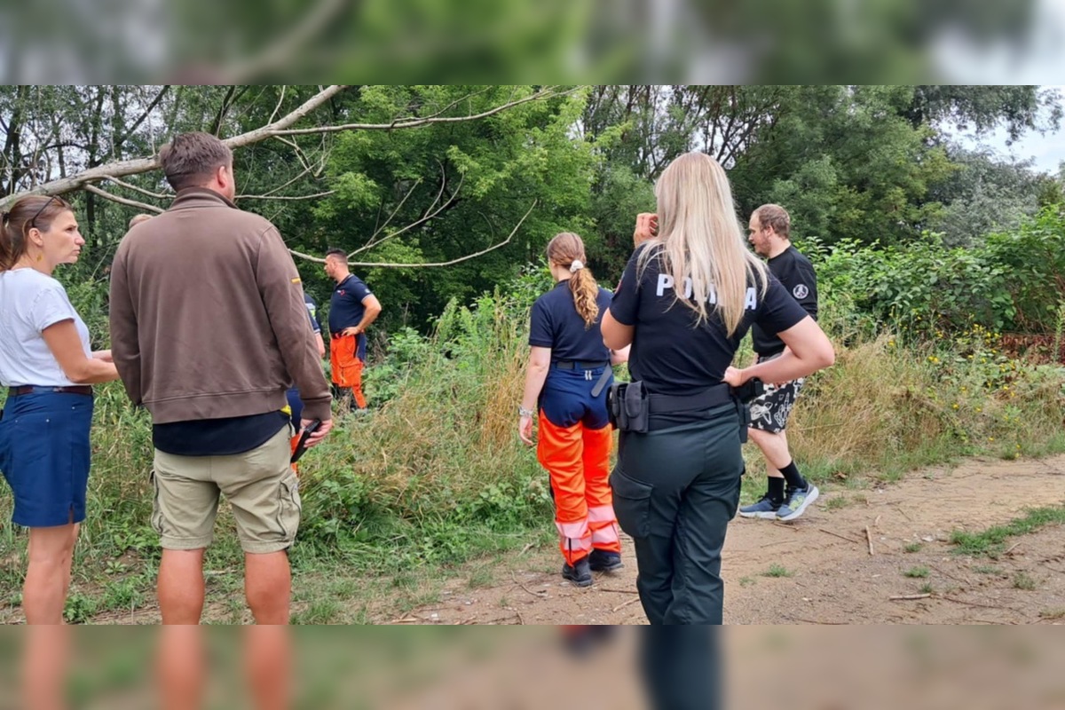 FOTO: Žena z Petrovian bola nájdená v toku rieky Torysa, pátrači ju zachránili , foto 2