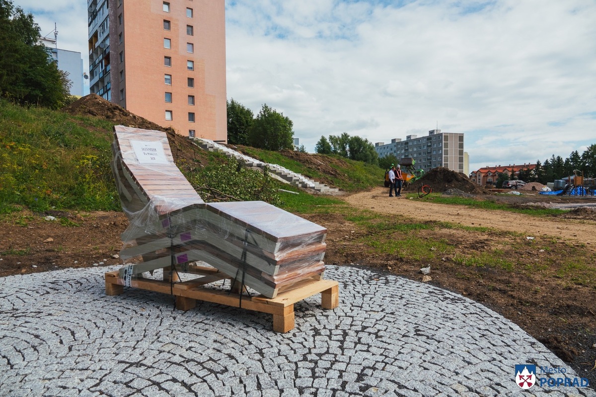 FOTO: Na novom popradskom parku sa už poctivo pracuje, foto 8