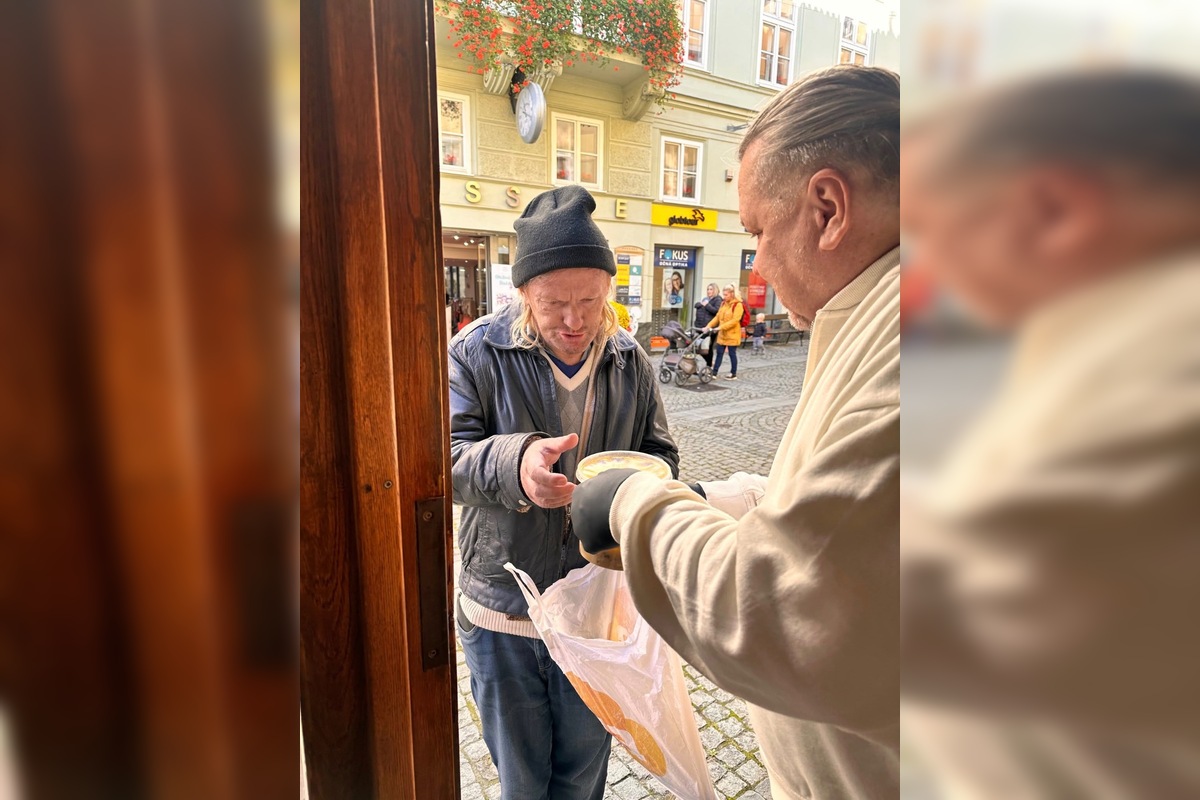 FOTO: Prešovská organizácia Podaj ďalej Prešov smúti. Zomrel pán Oliver, foto 2