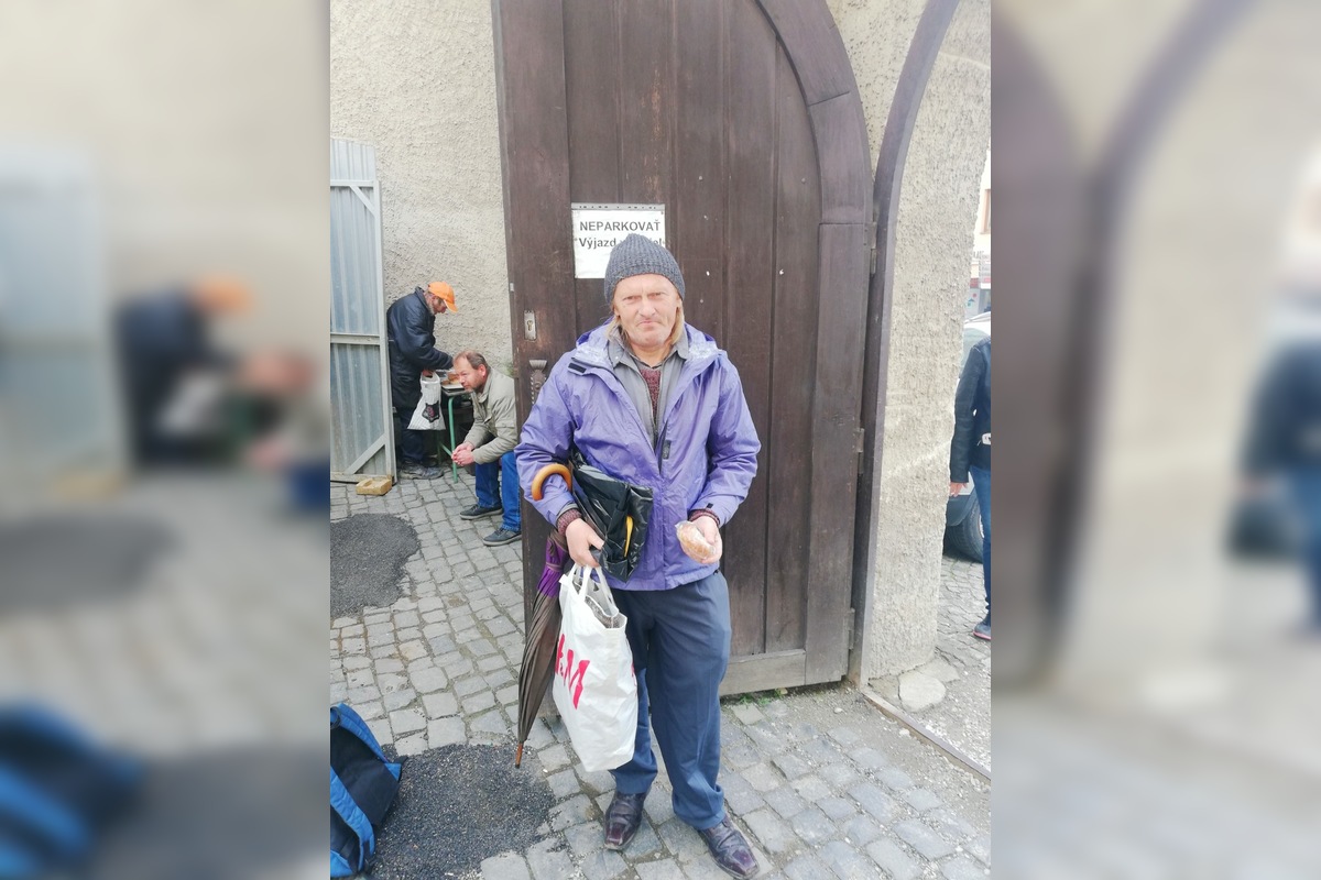 FOTO: Prešovská organizácia Podaj ďalej Prešov smúti. Zomrel pán Oliver, foto 4