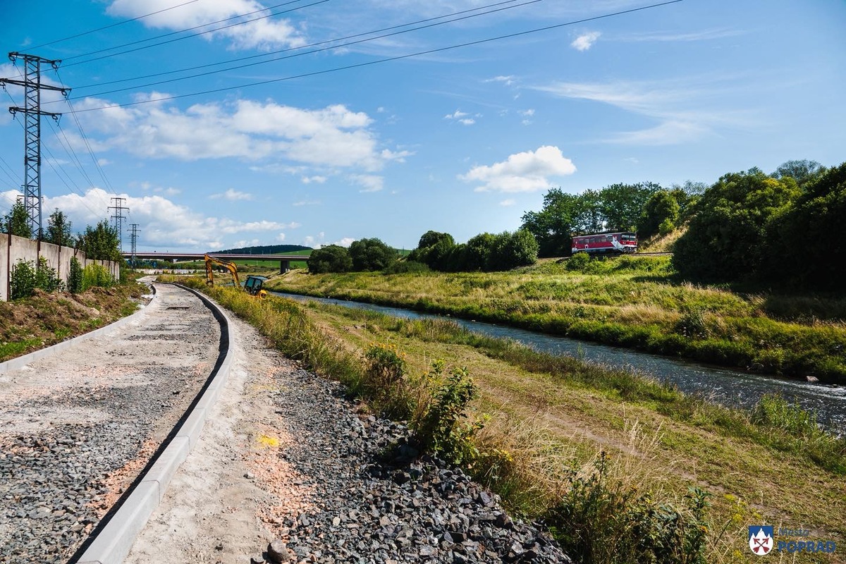 FOTO: V Poprade sa začalo s výstavbou nového cyklochodníka, foto 1