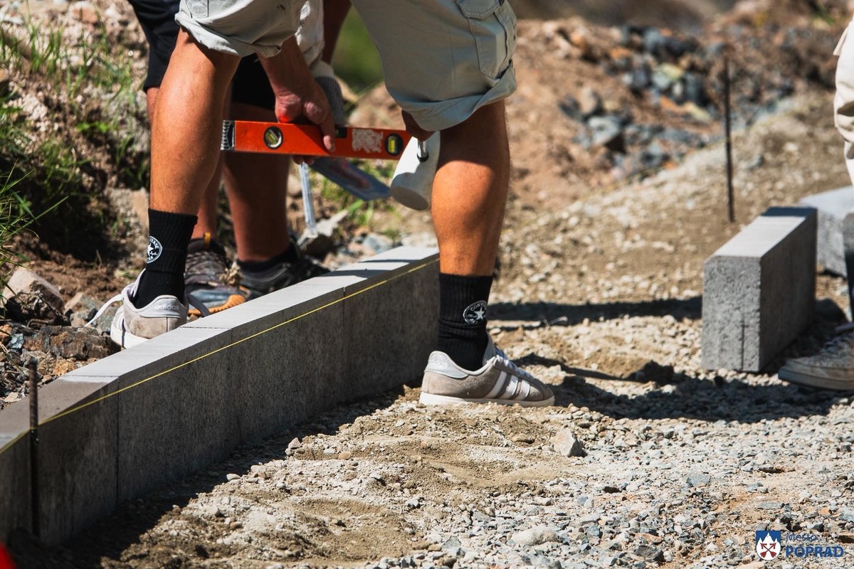 FOTO: V Poprade sa začalo s výstavbou nového cyklochodníka, foto 2